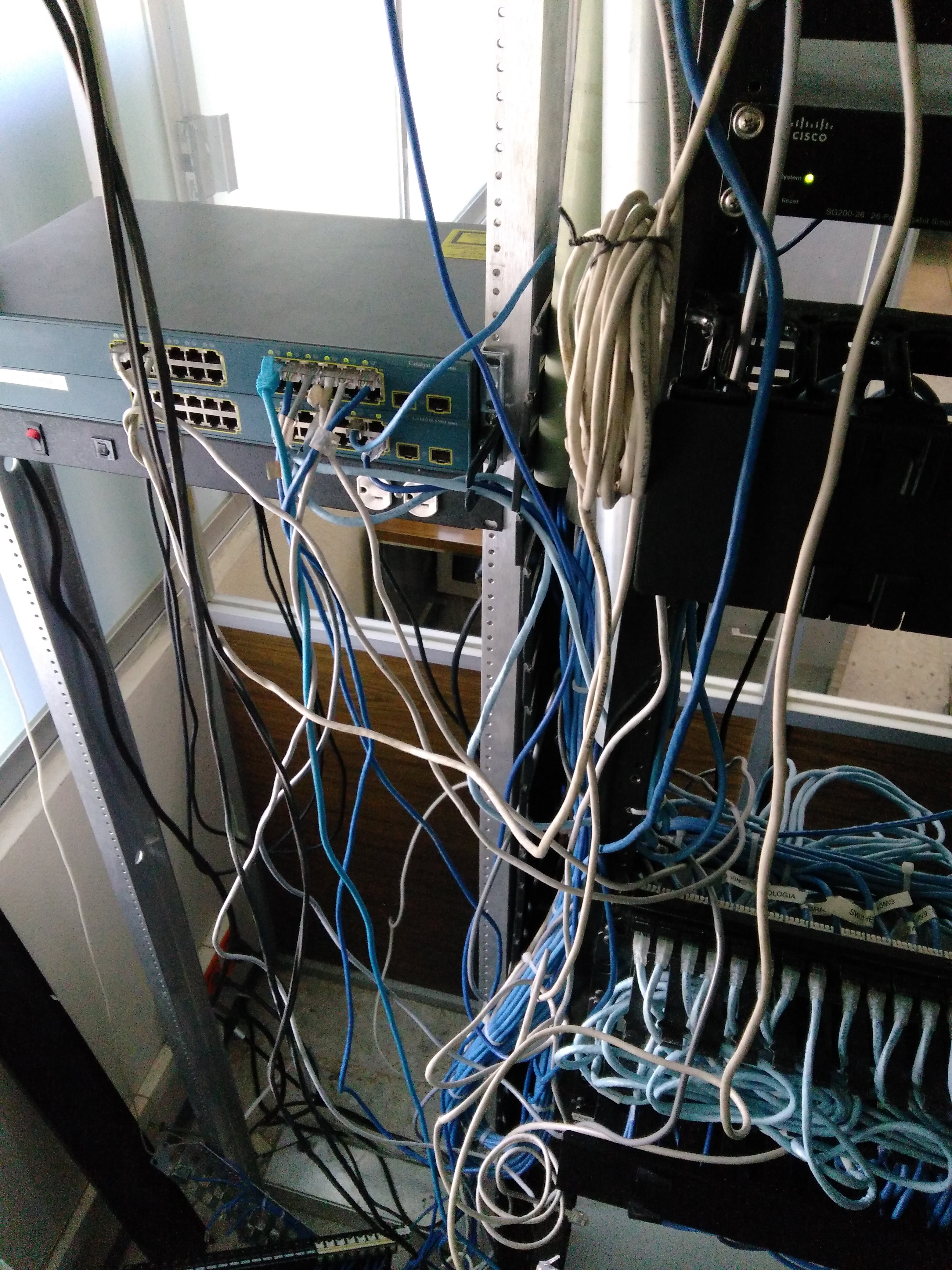 Rack desordenado 2